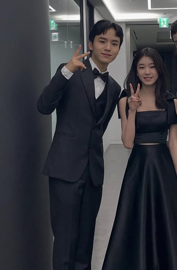 아역아가들은 진짜 기름이처럼 쑥쑥자람..............