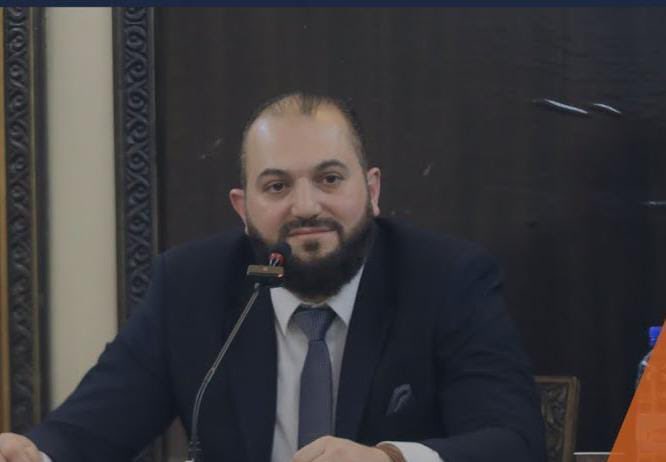 #حكم_الفصيل
زيد العطار - أبو عائشة - نسيم - 
واسمه الحقيقي أسعد شيخموس من بلدة أبو راسين في الحسكة ي...