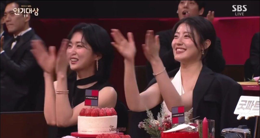 유리은경 딸래미 상받아서 기특해하는 부부 그 자첸데