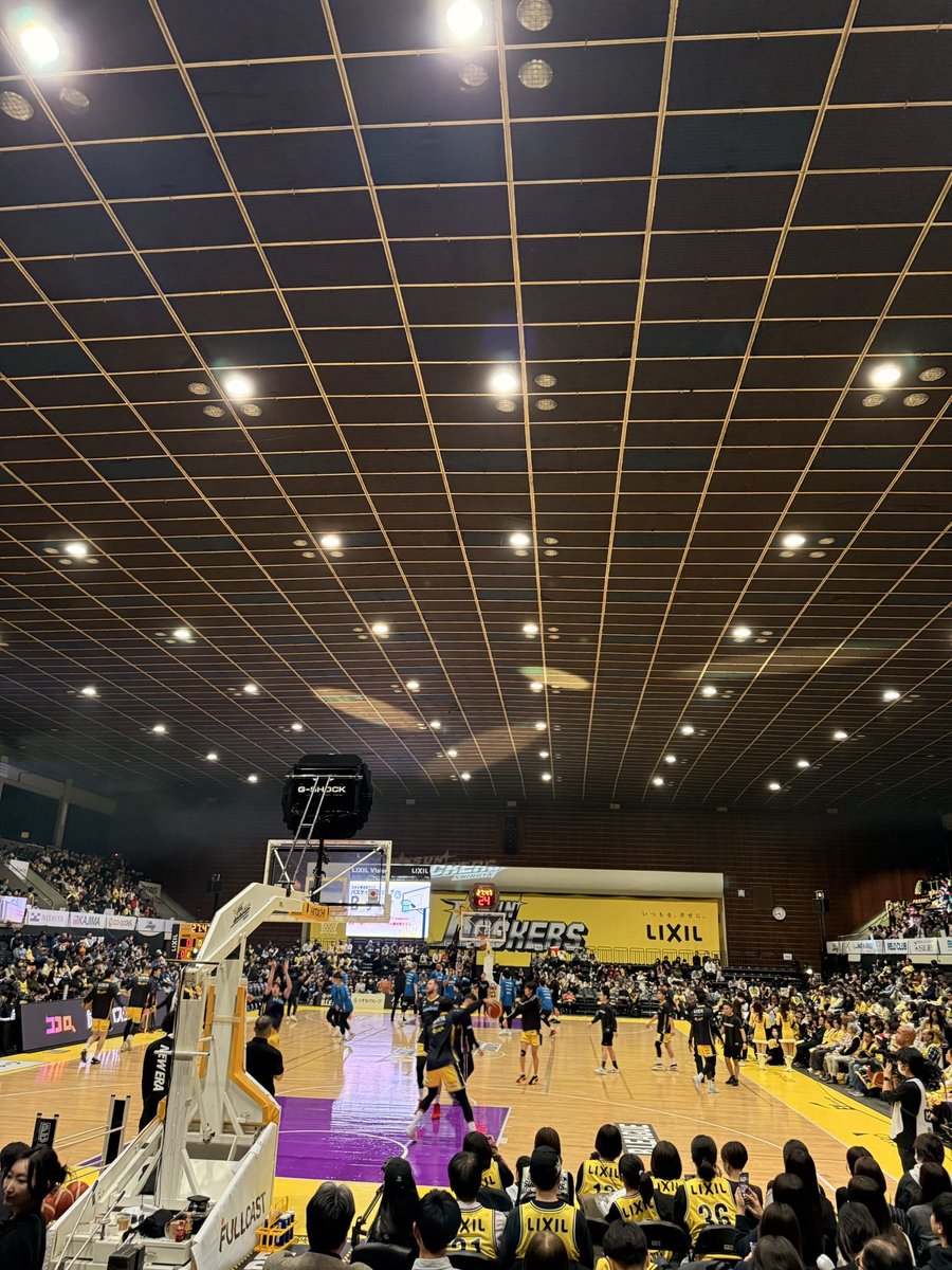 kokubun0902's tweet photo. 初のBリーグ観戦！
えっ！こんなに面白いの！
一体感がすごい！
やはりスポーツは生だな！
また行きます！ https://t.co/pQmCm2bPTf