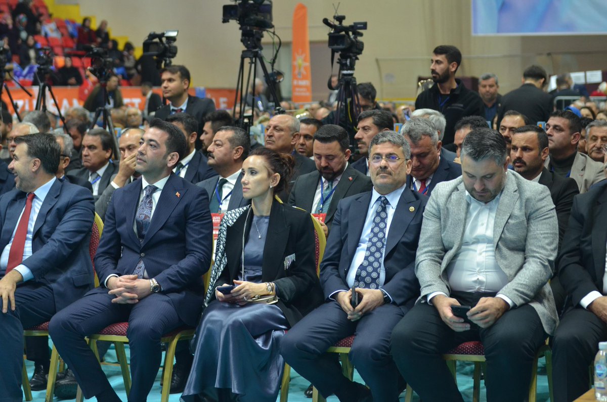 farukaytek's tweet photo. ❝AK Parti, milletimizin iradesini esas alarak kardeşlik ve dayanışma ruhuyla geleceğe yürüyen bir dava hareketidir.❞

Osmaniye 8. Olağan İl Kongremizi, kardeşliğin, dayanışmanın ve birlikteliğin hakim olduğu coşkulu bir atmosferde gerçekleştirdik.

Bu kutlu yürüyüşte güven tazeleyen Osmaniye İl Başkanımız Mehmet Sadi Binboğa ve Yönetim Kurulu Üyelerine başarılar diliyor, bugüne kadar özveriyle çalışan tüm dava arkadaşlarımıza teşekkür ediyorum.

📍 Osmaniye