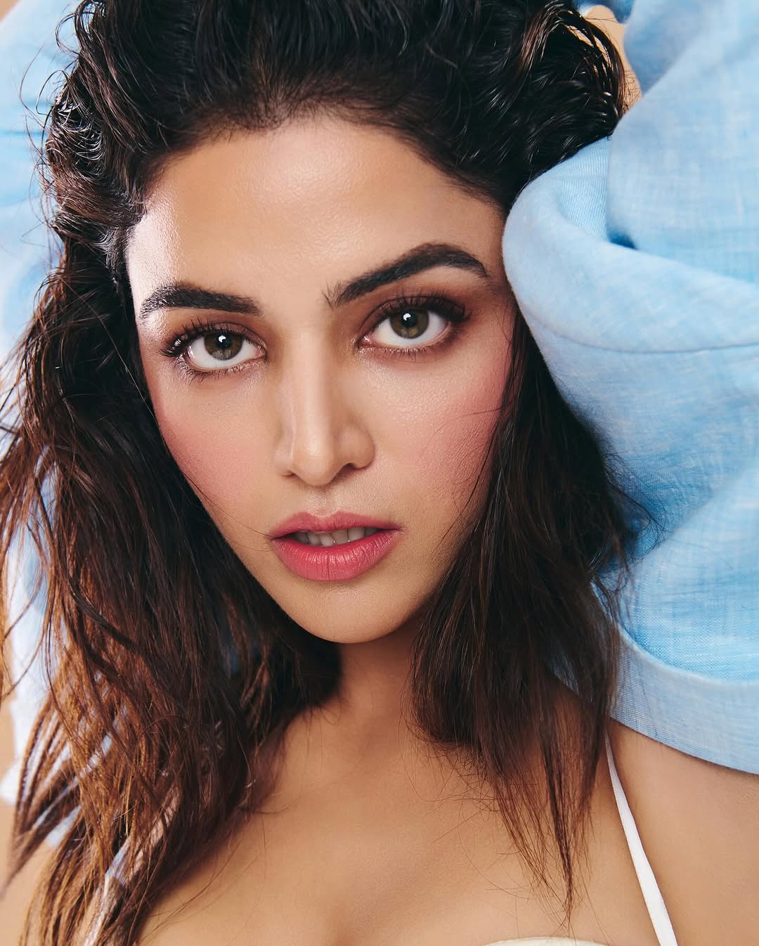 GfUpJyVaMAAppmb?format=jpg&name=large