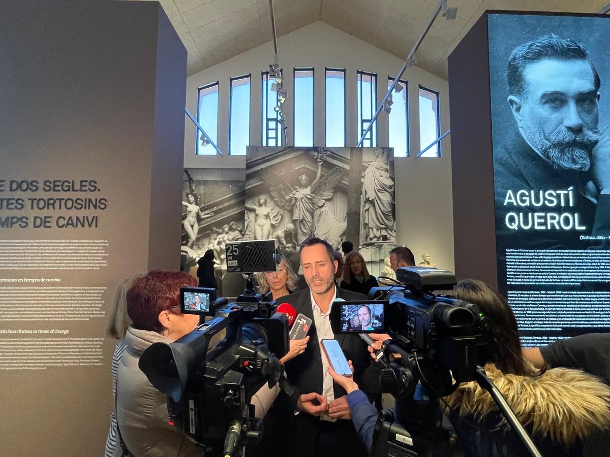 Inaugurem l'exposició dels artistes tortosins Agustí Querol, Antoni Casanova i Francesc Gimeno, de prestigi estatal i internacional que van ser referents entre els segles XIX i XX. Gràcies a tots i totes els qui l'heu fet possible. Un orgull per a la ciutat de #Tortosa.