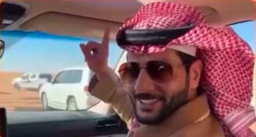 mjeeed852's tweet photo. مشعل بن عطشان يرهب ويخيف أخصامه 🔥🔥

بعد تحقيقه المركز الأول بـ #صباحة 

نشاهد اليوم انسحاب المشاركين من شوط #شلفا_ولي_العهد"صفر" 

خطير مالك #صباحات_شمر ارسل لهم سهم 🎯 من صباحات واربكهم وهربوا 😅

#شمر مافيهم حيله حيهم👏🏻👏🏻
#مهرجان_الملك_عبدالعزيز_للإبل9 https://t.co/bI7nXmBYc2