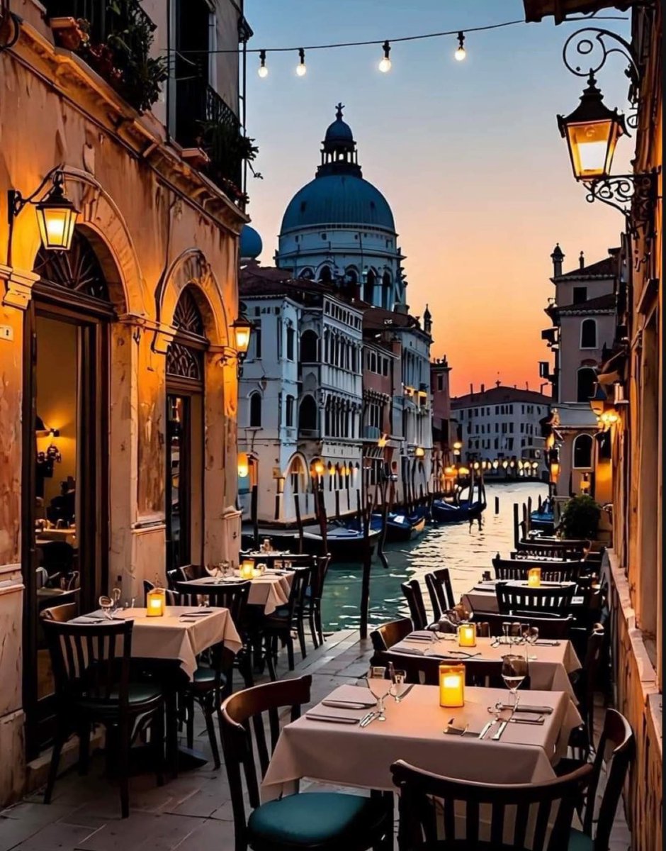 W0rld2026's tweet photo. Venice, Italy (AI) https://t.co/ZvDJHrd1no