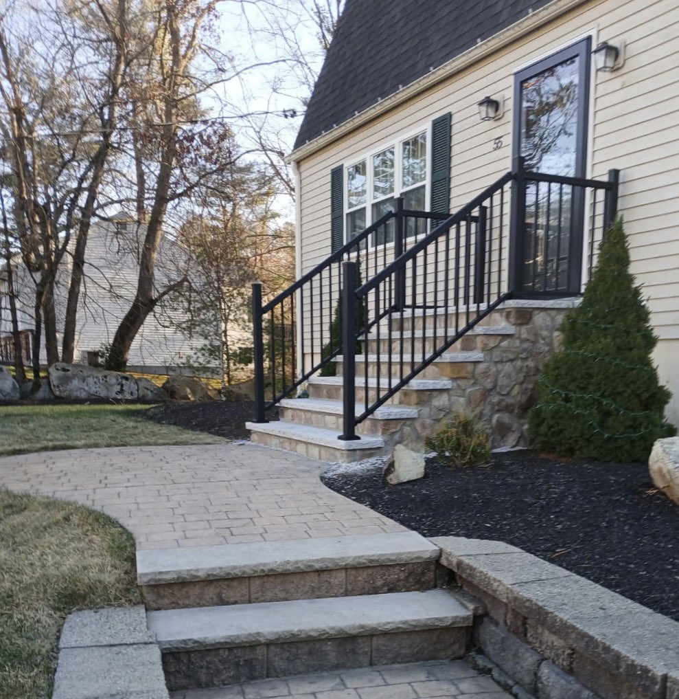 SheaConcrete's tweet image. Thinking of making your front steps the “Talk Of Your Town”? You are always one call away from making that a reality 👍 … Teamwork makes the dream work 🇺🇸 #precastconcrete #thesheaway #frontstepsproject #homeimprovement #curbappeal #madeintheusa🇺🇸 #teamworkmakesthedreamwork