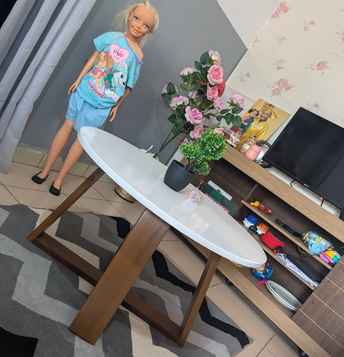 Ce que j'ai commandé vs ce que j'ai reçu.

Ps: c'est la toute première fois que je ne cours pas avec les gendarmes derrière un menuisier.

Trop satisfaite et je recommande vivement.
Il est situé en face de Marie Albert Prestige Awae et s'appelle Monsieur Gweth.