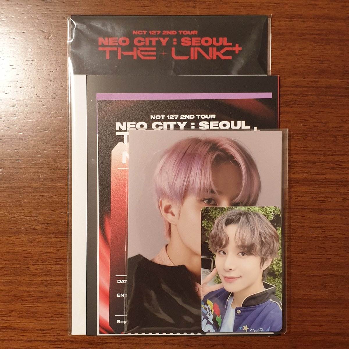 M0NEYKUN's tweet photo. WTS LFB 엔시티 NCT 127 2ND TOUR 'NEO CITY: SEOUL – THE LINK ⁺ MD COLLECTION [정우 JUNGWOO]

POSTCARD: 0.50 SGD

SPECIAL AR TICKET SET (consists 1 each of special AR ticket, PC, postcard, handwritten postcard and paper holder): 11 SGD

sg ww paypal wise https://t.co/CtE6U1ji97