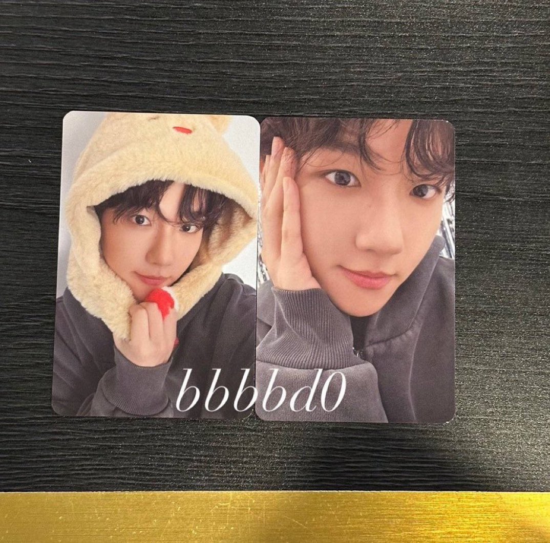 not a baekhyun photocard collector but i need these 🥲