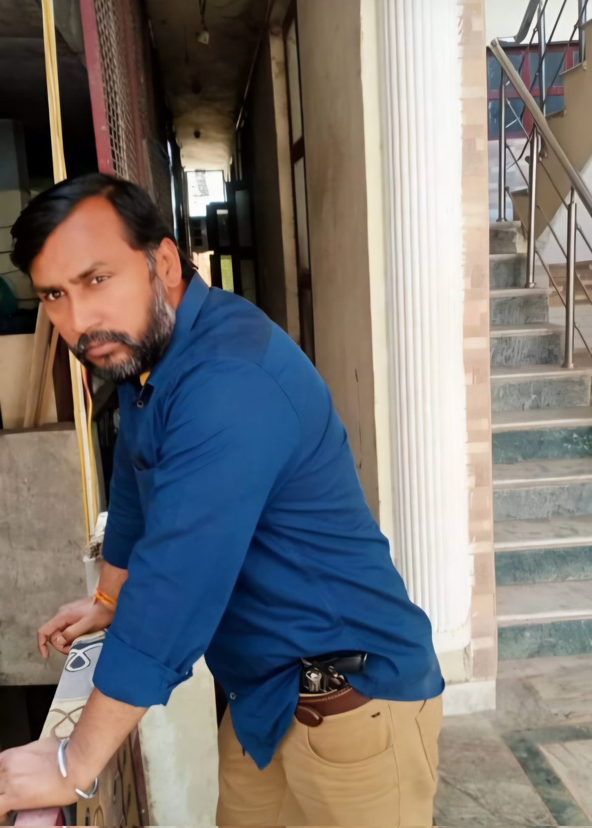 journ_akash's tweet photo. भारतीय जनता पार्टी की सरकार में उत्तर प्रदेश के अंदर कार्यकर्ता भी नहीं है सुरक्षित।
@AmitShah @myogiadityanath @Uppolice @noidapolice @ABPNews @tricitytoday @Nitinparashar__ @AmarUjalaNews https://t.co/5yZdkTnBh1