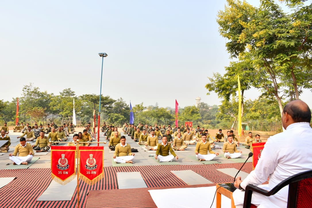sandeepk138's tweet photo. Celebrate the first ever World Meditation Day today! The much needed thing in today's world.
@Gurudev 
#WorldMeditationDay #WorldMeditatesWithGurudev https://t.co/cFtyhgudqI
