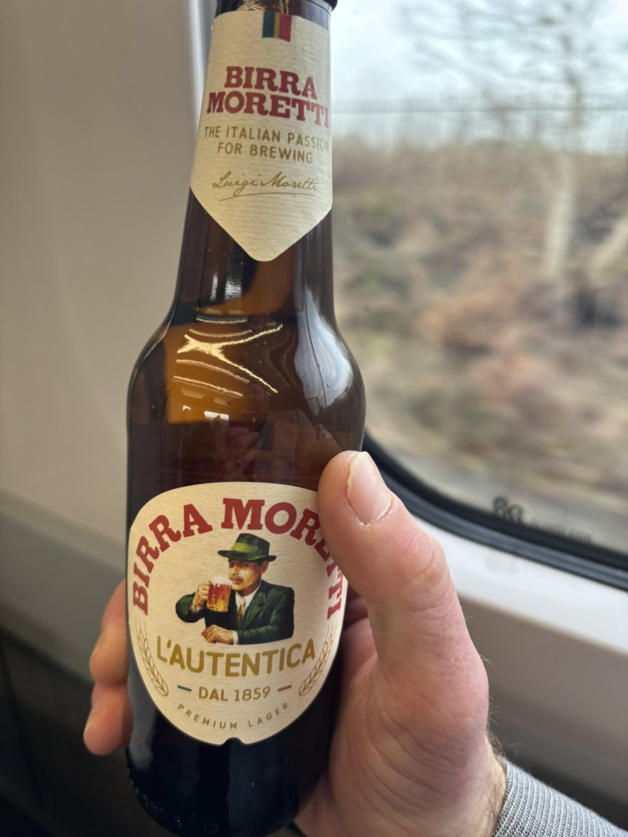 stuartneale258's tweet photo. #trainwanker #manchester #daysesh https://t.co/waVgzV1qfq