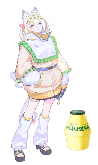 #C105 でdeel先生の缶x猫耳の擬人化本にバナナ味の牛乳を一つ載せました。よろしくお願いします^^。#C105 에서 deel 선생님의 음료수 모에화 회지에 한국 음료 바나나맛우유 하나 얹어봤습니다. ^^7 