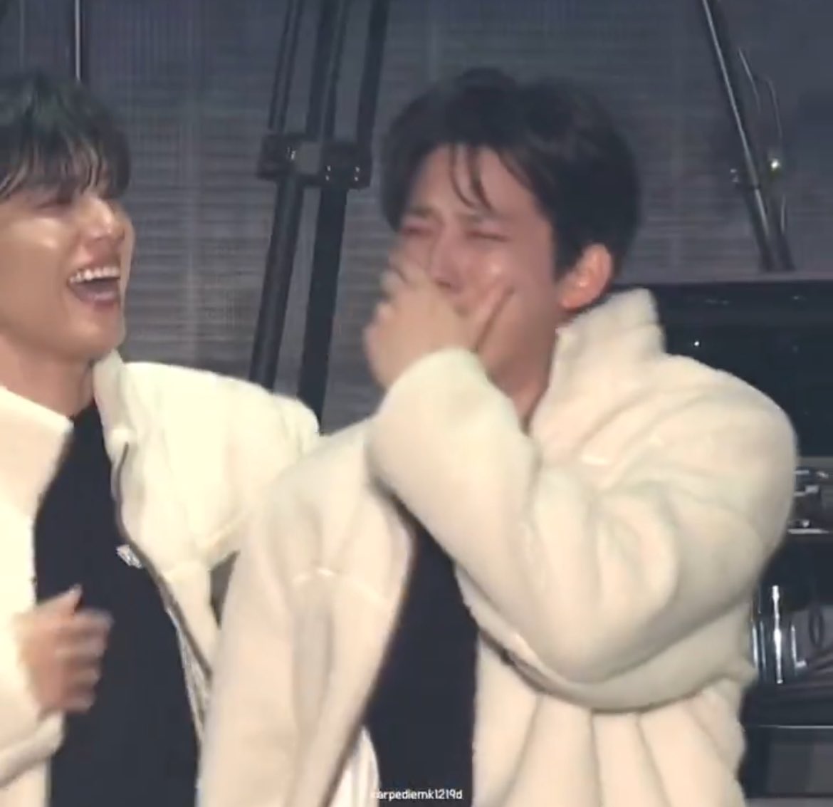 wonpirification's tweet photo. peak sibling behavior https://t.co/bAjnEt6ZlY