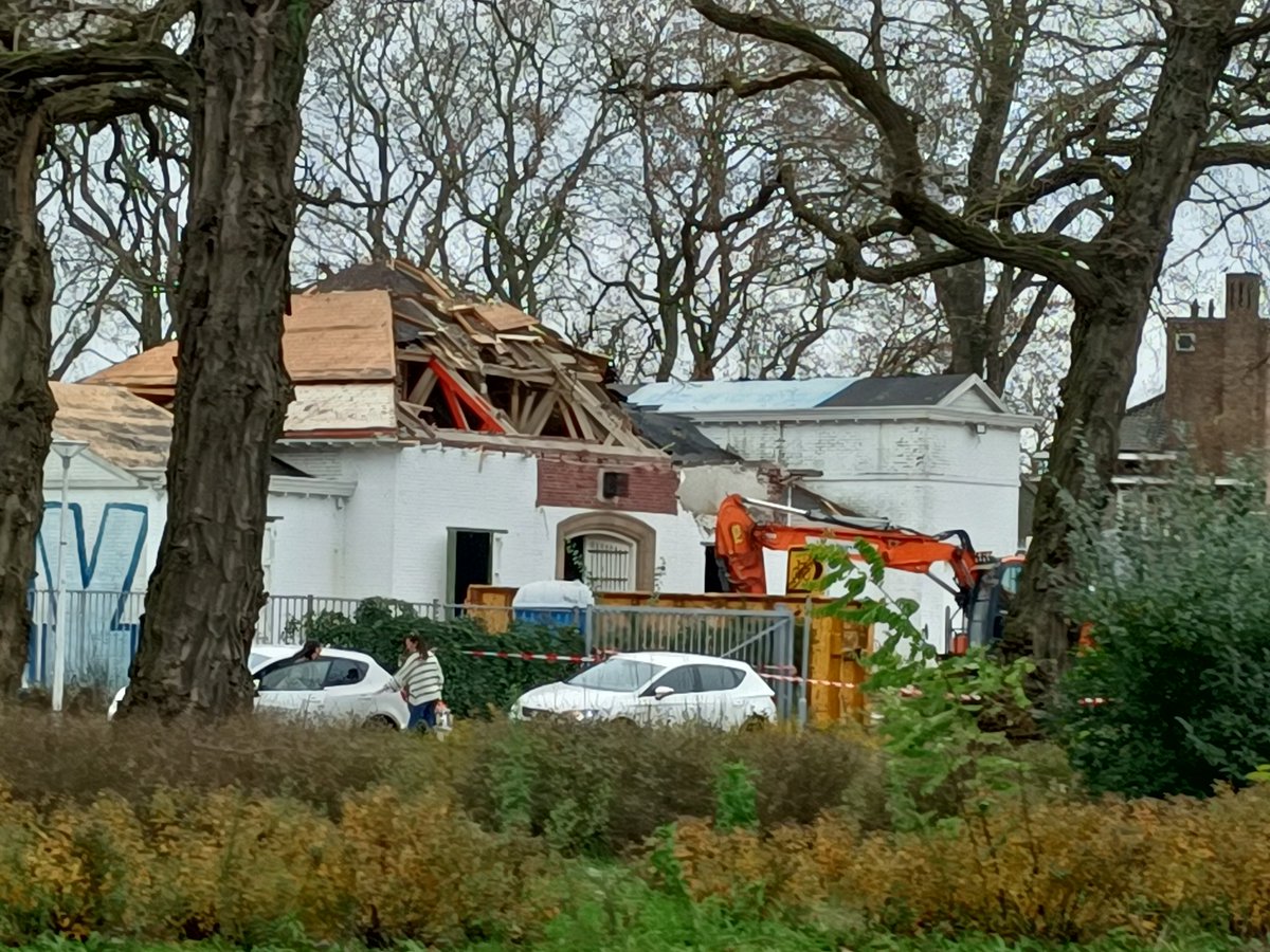 ruud van casteren tweet media