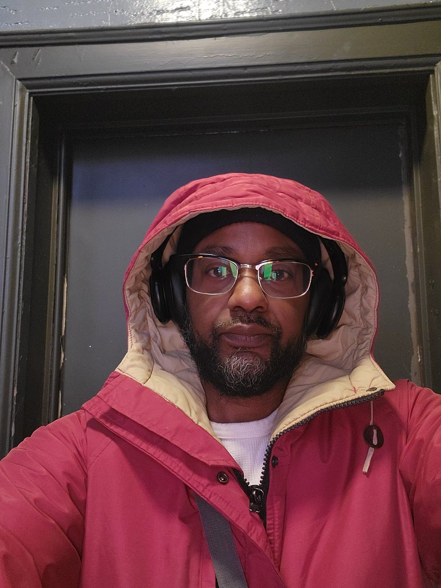 AugustFanon's tweet photo. When I was 11 I woke up to go play in the snow and now at 44 I wake up to go smoke in the snow... https://t.co/4L0gJuPMsV