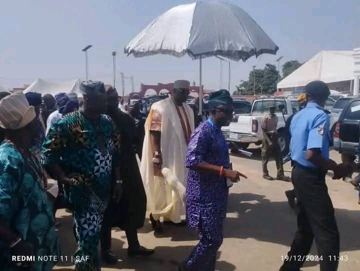 hon_gbade's tweet photo. One year coronation anniversary of our imperial Majesty Oba Ghand Afolabi Olaoye, the soun of Ogbomosoland and the Ogbomoso cradle carnival.
The new face of the Palace.
Long live Kabiyesi.
Long live Ogbomosoland
Long live Oyo State.
Long live, Federal Republic of Nigeria. https://t.co/iYRiZ1iQ7t