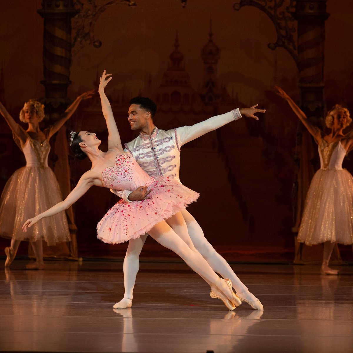 Goh Ballet tweet media