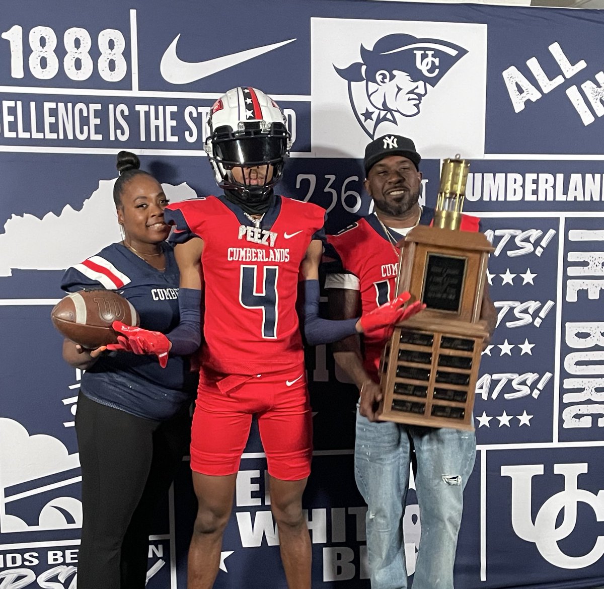 ★ꜱʜᴏᴡᴛɪᴍᴇ④ (@jaylinperry_ath) on Twitter photo Amazing 🅾️fficial Visit Thanks to Coach <a href="/CoachHouse_UC/">Shan Housekeeper</a> <a href="/Benji_Jae/">Coach JB</a> <a href="/StarrThompson20/">Starr Thompson</a> <a href="/manwilliams21/">Will•I•Am</a> & The Entire <a href="/UCPatriotFball/">UC Patriot Football</a> Family ‼️ #GOPATRIOTS❤️ Amazing 🅾️fficial Visit Thanks to Coach <a href="/CoachHouse_UC/">Shan Housekeeper</a> <a href="/Benji_Jae/">Coach JB</a> <a href="/StarrThompson20/">Starr Thompson</a> <a href="/manwilliams21/">Will•I•Am</a> & The Entire <a href="/UCPatriotFball/">UC Patriot Football</a> Family ‼️ #GOPATRIOTS❤️