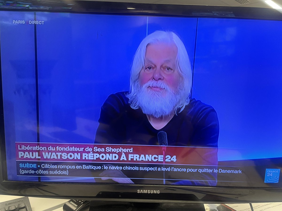 Paul Watson, marin et militant canadien à <a href="/France24_fr/">FRANCE 24 Français</a> 
Itv avec <a href="/NinaMassonFr/">Nina Masson</a>