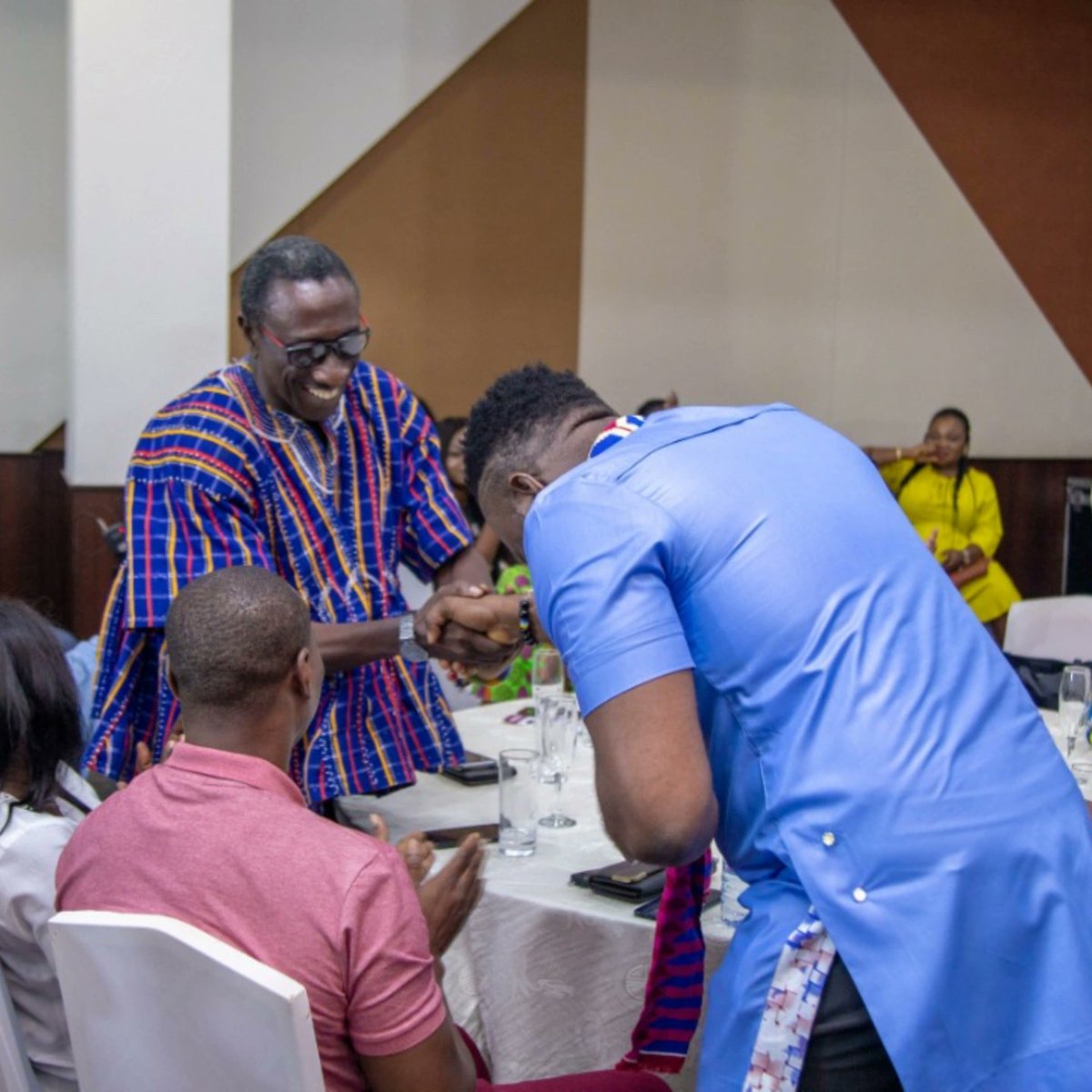 NewYearComedy's tweet photo. @KSM_Kwaku_Misa and @dkbghana at the New Year 🎊 Comedy Night 🌉🥳. #JoyNews #GHOneTV #4syte #fypviraltwitter #fypシ゚ #comedy #GH2025 #Ghana #Xmas #MetroTV #itelghana https://t.co/UzOHob9Frb