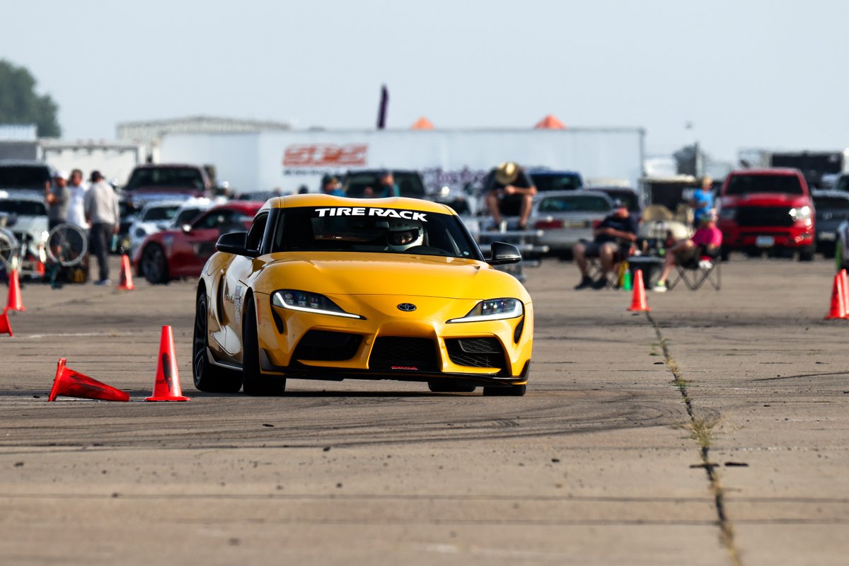 SCCAOfficial's tweet image. If you drove someone else's car at Solo Nats or the Runoffs, you should probably get them a gift! For last minute shopping, a digital download of their event photo will be your best friend 😉 Link in bio to shop 🎁 #funwithcars #motorsport #sccasolo #sccarunoffs #giftguide