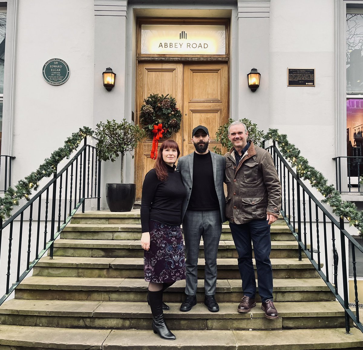 carojoysoprano's tweet photo. Had a fantastic day yesterday in this wonderful place - had Studio 3 all to myself! Thanks to Fotis for inviting me, to the excellent tech team and hubby Darren who was my vocal coach, massage therapist and pep talker for the day! #abbeyroad #studio3 #beatspliz #soprano #tingsong https://t.co/Px9h5ZsyDT