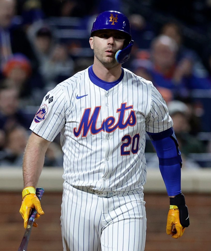 Mets Batflip tweet media