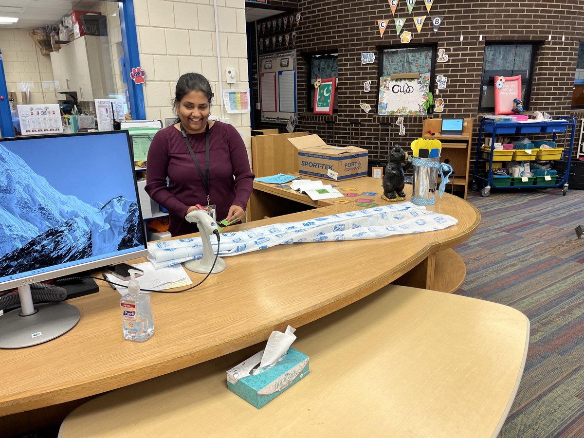 LoweLibrary tweet media