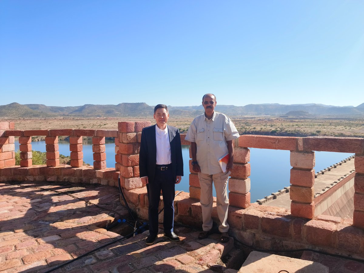 Special Envoy Xue Bing for Horn of Africa Affairs of China’s MFA met with H.E. President Isaias Afwerki, the two sides had in-depth&amp;fruitful discussions on bilateral and regional issues, and agreed to implement outcomes of FOCAC Summit under the leadership of the two Presidents.