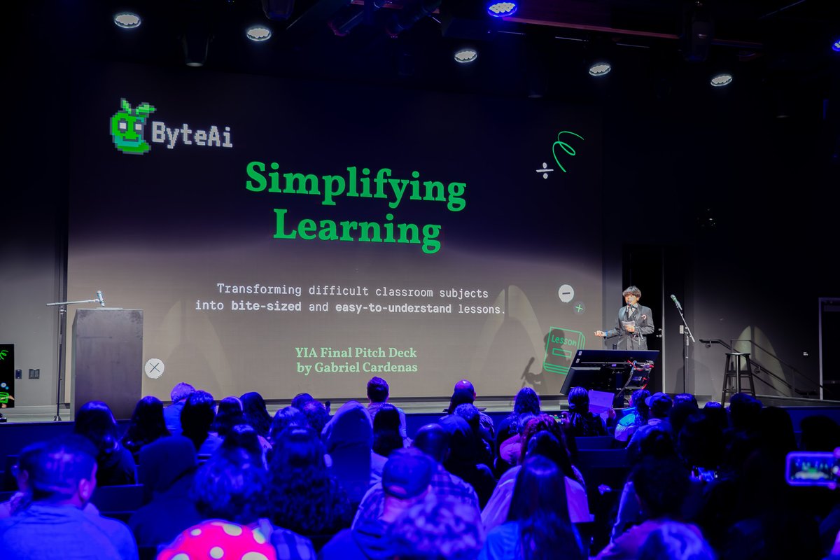 Annenberg_FDN's tweet image. What a night! #AnnenbergTech, in collaboration with @AnnLearner and in partnership with @Greaterlaedfund and @BestBuy, recently hosted the second annual Young Innovators Accelerator (YIA) pitch competition at the Spotify Mateo Campus: bit.ly/41N3TyJ.