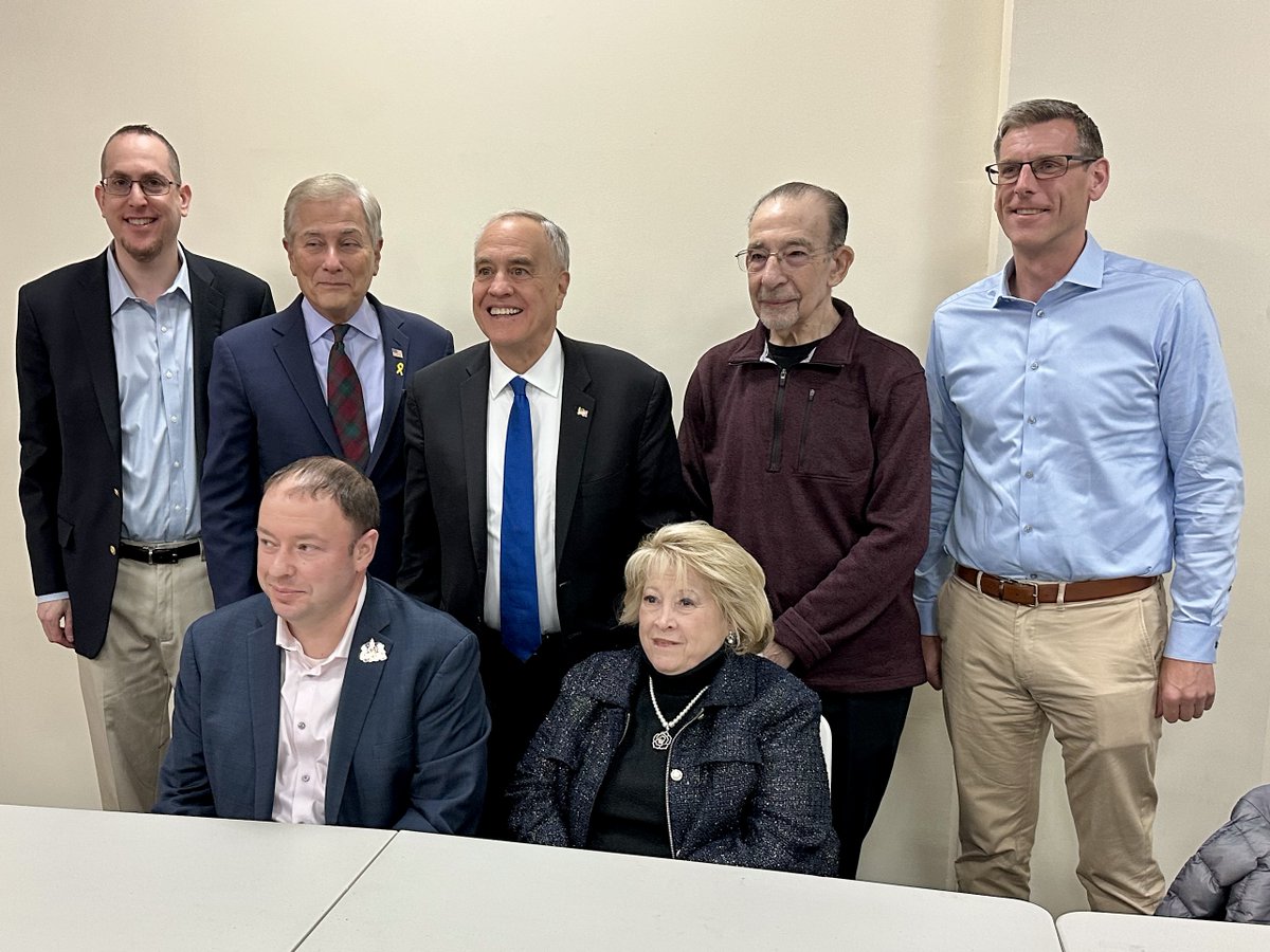 ZimmermanRob's tweet photo. Thank you to the @JeffDemClub and the FDR Democratic Club for inviting our NYS Comptroller @TomDiNapoli and me to speak at their joint holiday meeting.

In these challenging times, it’s uplifting and energizing to be with our great community and Democratic leaders. Special thanks to Assemblyman @edbraunstein, our great new District Leader @debramarkell, Club President and District Leader Dave Fischer, NYS Democratic Committeeman @mattsilverstein, and FDR Club President @Warrennyc Schreiber for organizing this wonderful gathering. Special thanks to Warren for his beautiful introduction!

United as #Democrats, we remain committed to responding to the needs of our communities and building a better future for all Americans. 🇺🇸