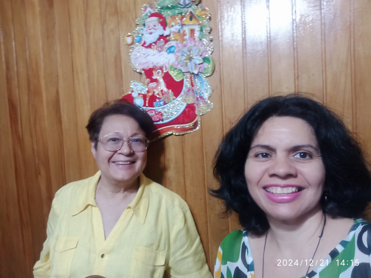 ecorina2's tweet image. Feliz Día del Espíritu de la Navidad 🎄🇻🇪☀️🙏🌎💖 les deseamos desde #EstamosalAire por  @Sintonia1420am junto a nuestros invitados... Dra. Alejandra Padrón Luque y de los Jóvenes de las competencias de la @ONU_es @mun_ucv en Instagram