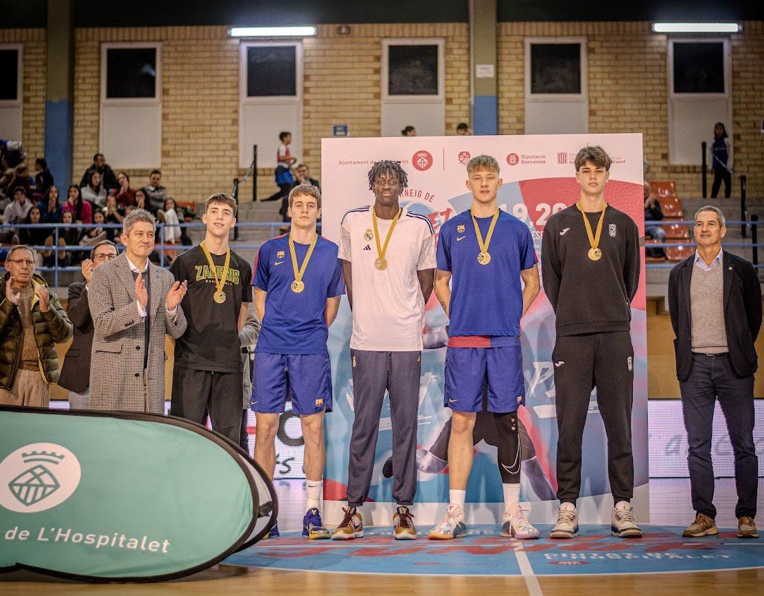 🏅Y este es el MEJOR QUINTETO del #TorneigBasketLH 
MATHIEU SACHA <a href="/FCBbasket/">Barça Basket</a> 
KAJUS MIKALAUSKAS <a href="/bczalgiris/">BC Zalgiris Kaunas</a> 
EL HADJI SIDI GUEYE <a href="/RMBaloncesto/">Real Madrid Basket</a> 
ARTÜRAS BUTAJEVAS <a href="/FCBbasket/">Barça Basket</a> 
IAN PLATTEEUW  <a href="/Penya1930/">Club Joventut Badalona</a> 
¡¡Qué nivel!!