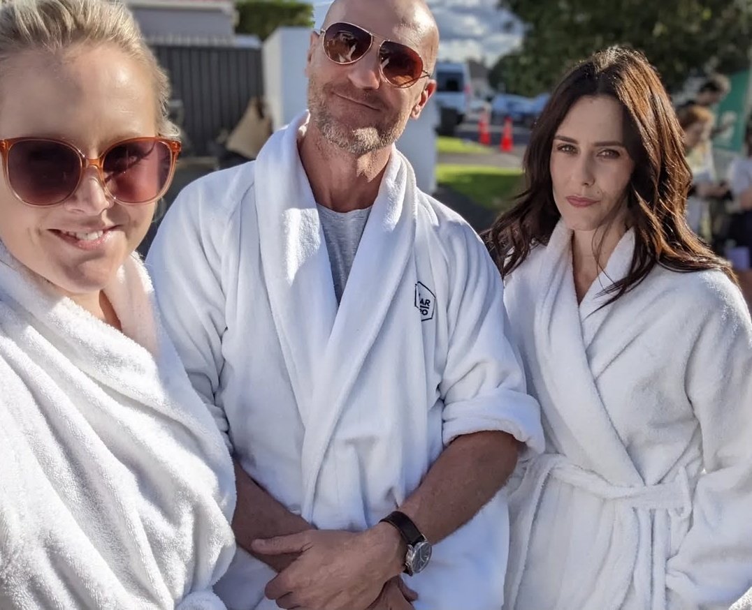 _Astronautaa's tweet photo. A Sally vai sair de shortland street
#maecole foi com Deus ๐ฅน https://t.co/5hWJlK8cBQ