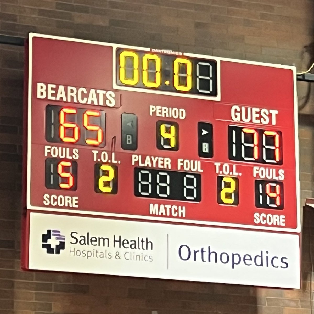Prep Hoops Oregon (@prephoopsor) on Twitter photo Final: South Salem 77, <a href="/WoodburnBoys/">WoodburnBoysBasketball</a> 65
<a href="/capcitytourney/">Capitol City Classic</a> Consolation
<a href="/kevin_semm/">Kevin Semm</a> led the Saxons with 22 points. <a href="/Teaganscott2026/">Teagan Scott</a> scored 12 points and Jackson Lapray added 11.
<a href="/cruz_veliz5/">Cruz Veliz</a> led the Bulldogs with 19 points. <a href="/Esai_C12/">Esai Carrasquillo</a> scored 17 points and Fernando Del Rio had 10. Final: South Salem 77, <a href="/WoodburnBoys/">WoodburnBoysBasketball</a> 65
<a href="/capcitytourney/">Capitol City Classic</a> Consolation
<a href="/kevin_semm/">Kevin Semm</a> led the Saxons with 22 points. <a href="/Teaganscott2026/">Teagan Scott</a> scored 12 points and Jackson Lapray added 11.
<a href="/cruz_veliz5/">Cruz Veliz</a> led the Bulldogs with 19 points. <a href="/Esai_C12/">Esai Carrasquillo</a> scored 17 points and Fernando Del Rio had 10.