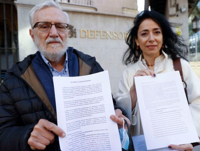 faecap's tweet photo. Nuestro más sentido pésame a familiares, amigos y compañeros de Marciano Sánchez Bayle.
Su compromiso con un sistema sanitario universal y de calidad y la defensa de la Atención Primaria han sido siempre un ejemplo y referencia para todos nosotros. https://t.co/6UDUQ3m3ib