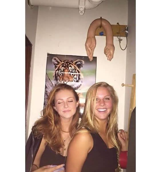 Ist das Tigerposter nicht süüüüüüß? 🥰🤭😏😈