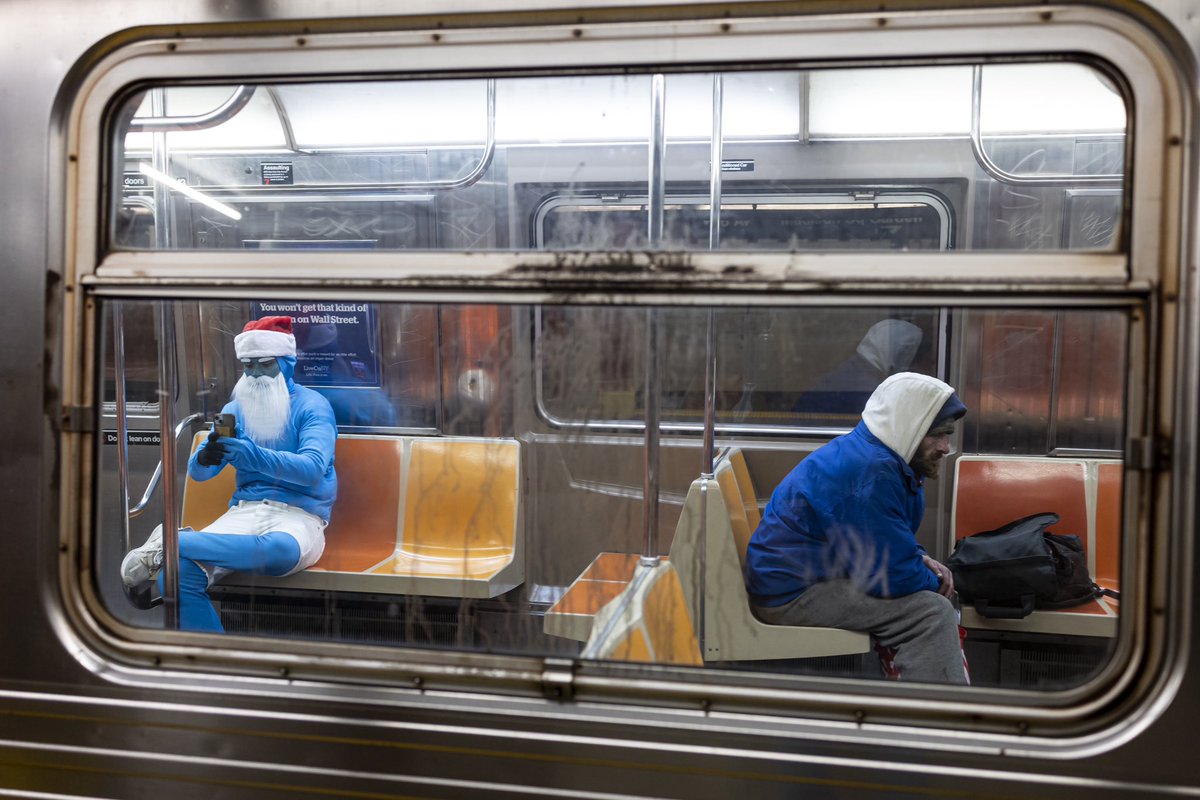 #bluegetsin 

#bbn #gobigblue #kentucky #weareuk #nyc #santa