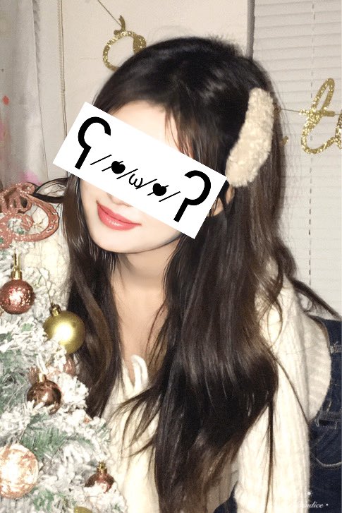 candice_ge's tweet photo. 现实唯唯诺诺，网上谨小慎微，也会因为发了所谓违规言论给封号了，这得是多脆皮玻璃心呀？还得是找个外籍华裔一起叭叭 https://t.co/ZPZQUQysX0