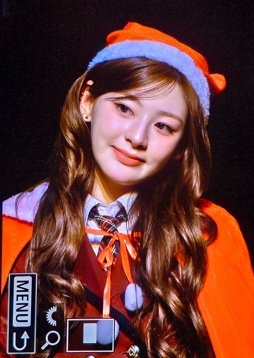 First3020's tweet photo. 241221 시그팬싸 프리뷰2
#스테이씨 #세은 #STAYC #SEEUN https://t.co/eQnS8lxP76