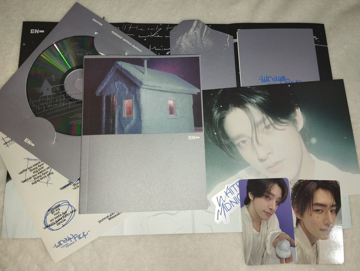 mmxndln's tweet photo. nauwian ulit ng mga pogi 🤩 first time ko manalo ng album 🥹💗 thank you so much po @_gardeeen 💗🥹

#grdnfeedbacks https://t.co/sfHYa8bHRC