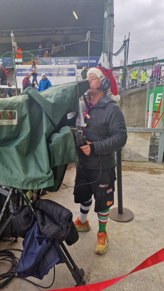NoelDevonport's tweet photo. @tv_Bull in the Stadium @LeicesterTigers https://t.co/qmKgfWza6K