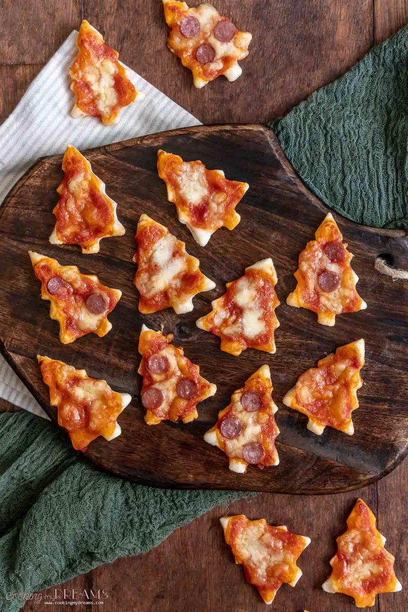 currentcraves's tweet photo. What’s your Christmas cravings?

#food #foodporn #foodie #cravings https://t.co/7mtw14mU82
