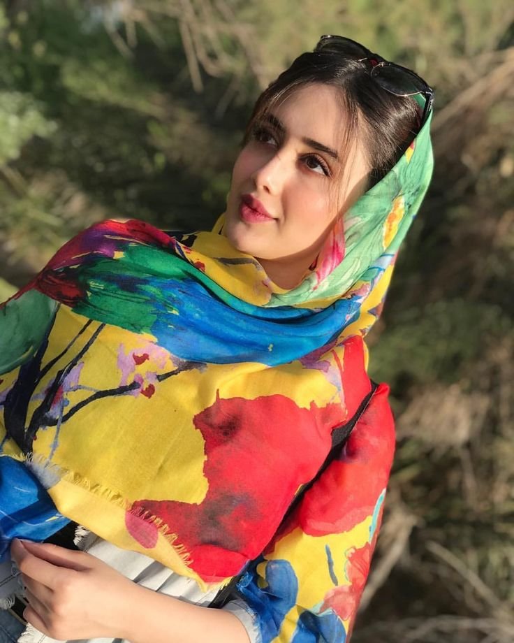 عندك حبيبه ولا دبرلك وحده من رفقاتي 😉☺️