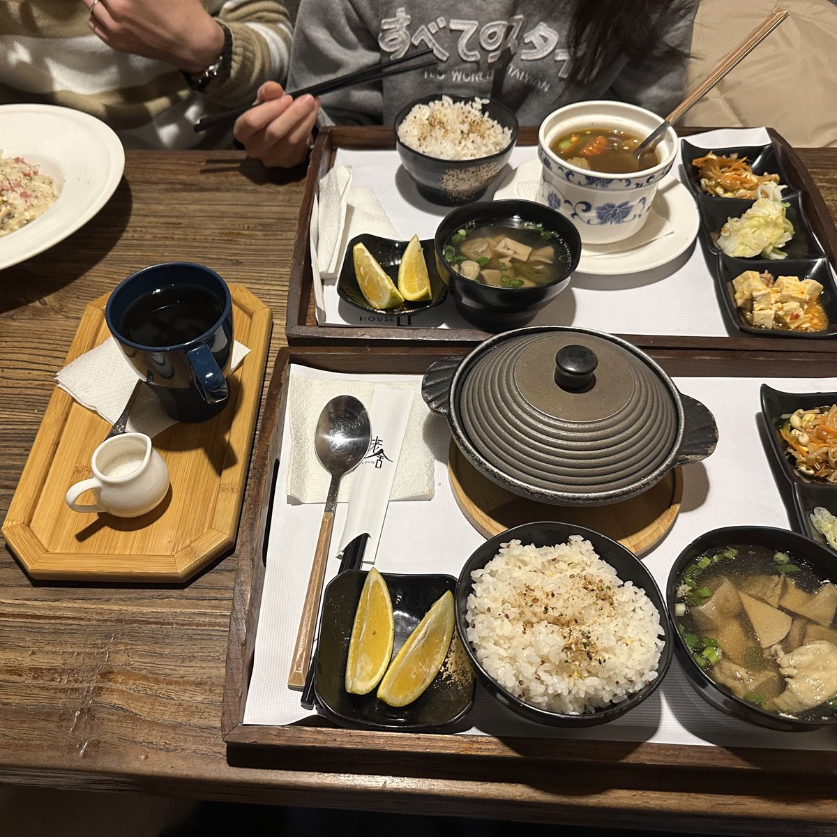 abcsex5269's tweet photo. 今天是清新局❣️
認識一對害羞的優質夫妻🫣🥰
很好聊，很可愛❤️‍🔥
@li_8913 
#清新局 #夫妻聯誼 #吃飯聊瑟瑟 https://t.co/oG6dZ3KYN2