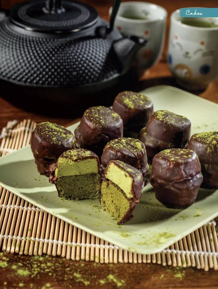 Lowcarbjiji's tweet photo. A perfect fusion of rich chocolate and the earthy elegance of Japanese green tea. With layers of almond flour cake, creamy matcha filling, and a smooth chocolate coating, each bite transports you to East Asia. ๐ต๐ซ #MatchaLove
#MatchaCakes #GreenTeaDesserts #ChocolateLovers https://t.co/MLfkxDbEf3