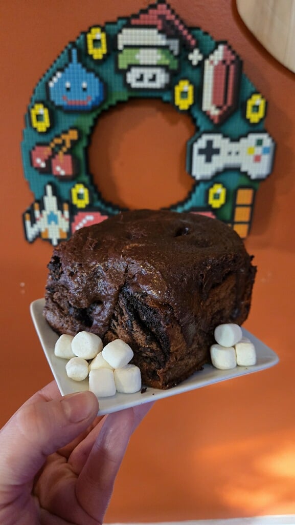 Nookfhvn's tweet photo. Try our latest featured item: Hot Chocolate Cinnamon Roll!

Chocolate cinnamon roll dough filled with even more chocolate along with a touch of cinnamon and marshmallows topped with a dark chocolate frosting. https://t.co/dtYZFmuRjo https://t.co/wFgd3WXn9o
