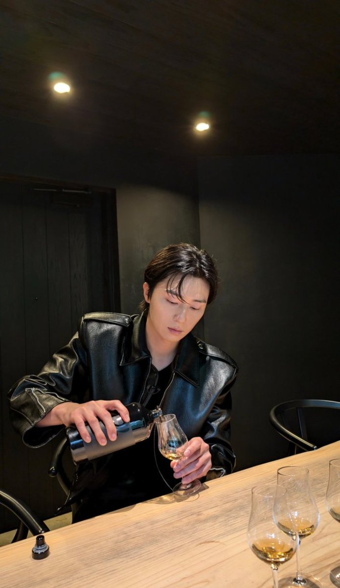 Hanayome1994's tweet photo. 初めての長期休暇で日本へ来てくれたのはすごぉーく嬉しいなぁ😂
テテちゃんや推し達が心身共に休みたい時に日本へ来てくれたら嬉しい…
そして元気になってくれたら本当に本当に嬉しい💕

ソジュンさんもウシクさんも日本のドラマに出たいってぇ…お願いしまーす😂

#パク・ソジュン
#ANOTHERSKY https://t.co/unZ5ukllQB
