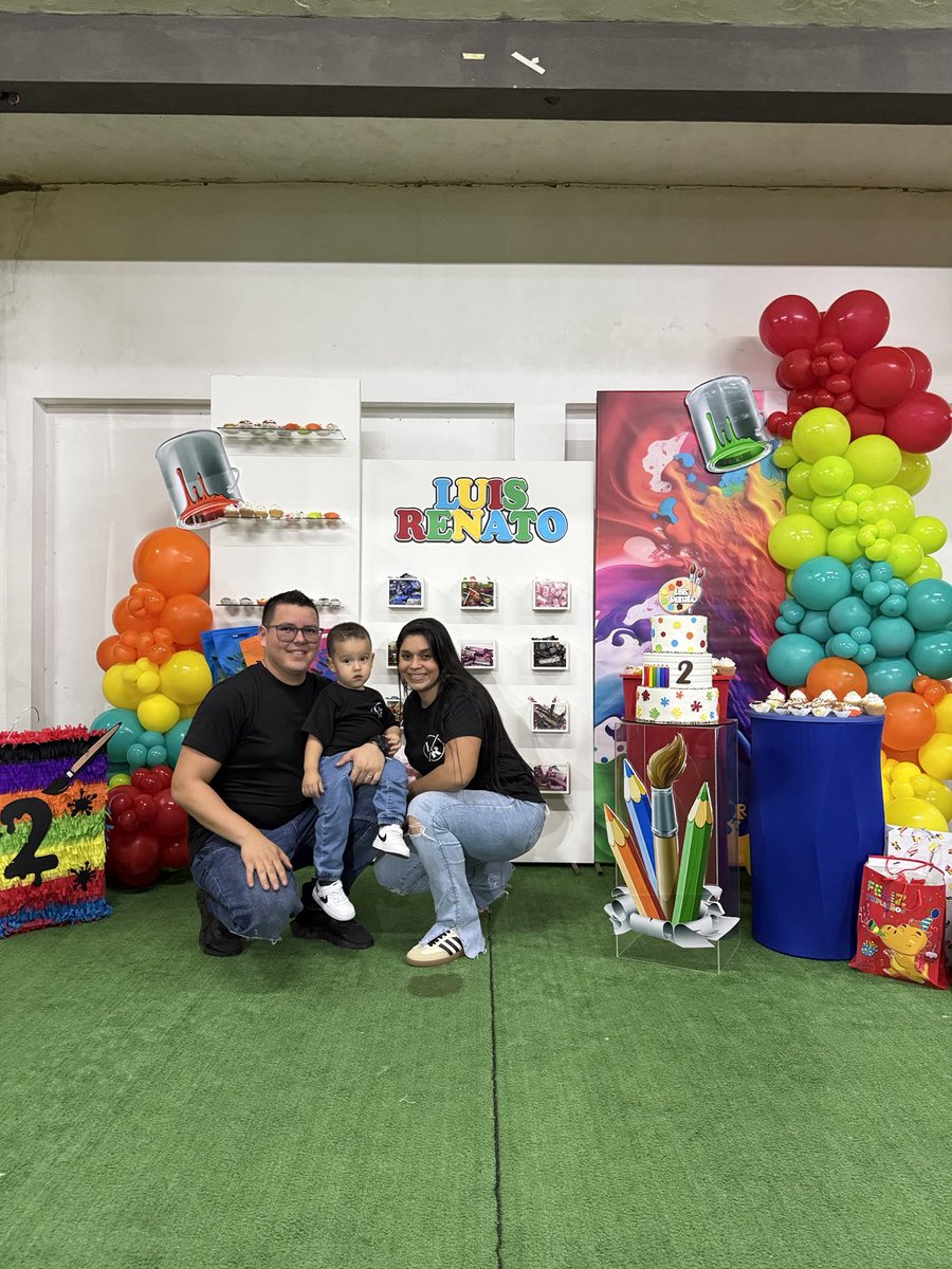 loreannyggr's tweet photo. Agradezco a Dios y a la Virgen por mi pequeña familia y juntos estamos creando recuerdos ❤️ https://t.co/yru2M6AOoa